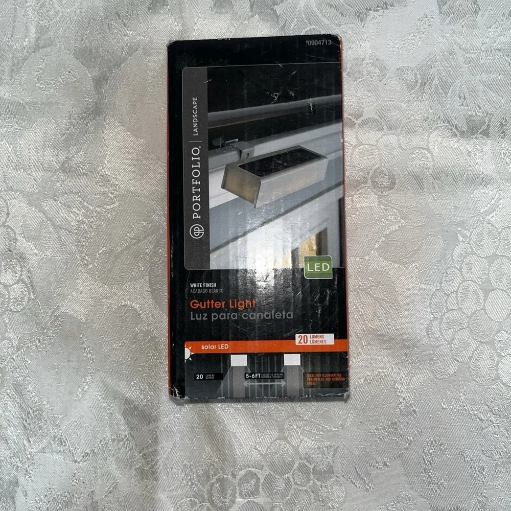Portfolio Landscape White Finish Solar Gutter Light‎ LED 20 Lumens